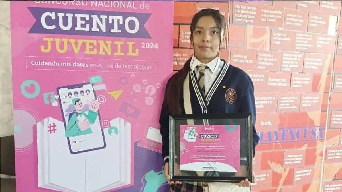 Estudiante de Acatlán recibe mención honorífica por parte del INAI